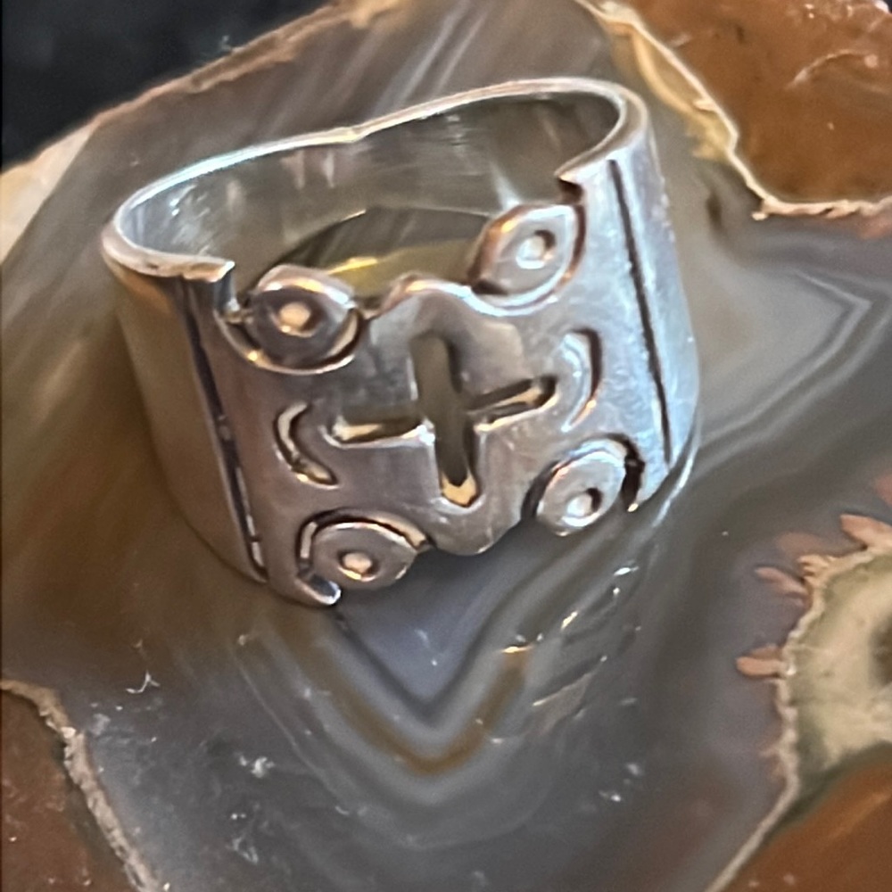Men’s Vintage Sterling Silver Cross Ring size 10.5